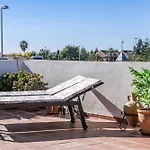 Lcr4- Large 3 Bed Apt Close To Beaches